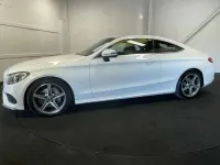 Usado Mercedes C220 AMG line 170 CV (125 kW) 2018 Blanco Coupe