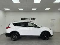 Used Toyota RAV4 150 HP (110 kW) 2015 White SUV