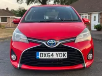 Used Toyota Yaris 101 HP (74 kW) 2014 Red Hatchback