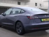 Usado Tesla Model 3 Standard Range 177 kW (241 HP) 2021 Cinzento Sedan