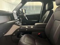 Used Land Rover Defender HSE Dynamic 350 HP (257 kW) 2025 Metallic  santorini black SUV