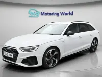Usado Audi A4 Black Edition 150 HP (110 kW) 2022 Branco Carrinha