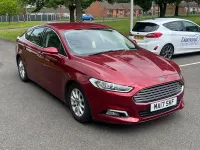 Used Ford Mondeo Zetec 120 HP (88 kW) 2017 Red Hatchback