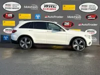 Usado Mercedes GLC250 Urban 211 HP (155 kW) 2018 Branco SUV