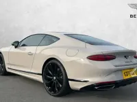 Begagnad Bentley Continental 680 HK (500 kW) 2026 Grå Sportkupé