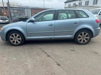 Begagnad Audi A3 2005 Blå Halvkombi