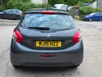 Używany Peugeot 208 Active 2015 Szary Hatchback