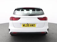 New Kia Ceed 138 HP (101 kW) 2025 Fusion white Hatchback