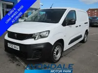 Używany Peugeot Partner Premium 2023 Biały Minivan