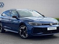 Begagnad VW Passat R-line 204 HK (150 kW) 2024 Blå Kombi