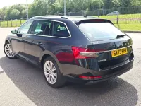 Usado Skoda Superb SE L 2023 Negro Familiar