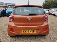 Used Hyundai i10 SE 87 HP (63 kW) 2014 Orange Hatchback