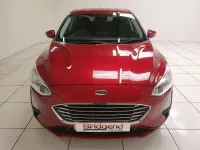 Gebraucht Ford Focus Titanium 2019 Rot Kleinwagen
