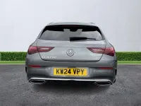 Begagnad Mercedes CLA200 Executive 2024 Grå Kombi