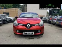 Usado Renault Clio IV Dynamique 90 CV (66 kW) 2016 Rojo Utilitario