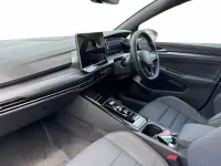 Nowe VW Golf VIII R 333 KM (244 kW) 2026 Niebieski Hatchback