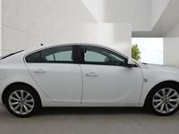 Used Vauxhall Insignia Elite 163 HP (119 kW) 2015 White Hatchback
