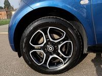 Used Smart ForTwo Coupé Premium 71 HP (52 kW) 2018 Black Coupe