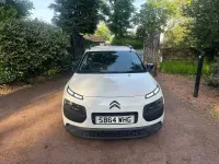 Used Citroën C4 Cactus Feel 82 HP (60 kW) 2014 White Hatchback