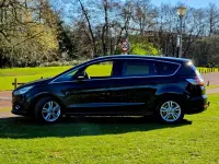 Begagnad Ford S-MAX Titanium 2018 Svart Minibuss