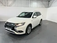 Used Mitsubishi Outlander P-HEV 209 HP (153 kW) 2018 White SUV