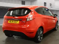 Second-hand Ford Fiesta Titanium 125 CP (91 kW) 2014 Roșu Hatchback
