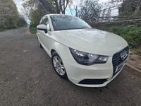Begagnad Audi A1 86 HK (63 kW) 2011 Vit Halvkombi