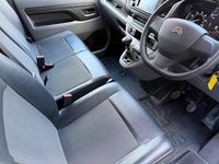 Używany Citroën Dispatch 2022 Szary Minivan