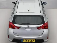 Usado Toyota Auris 2013 Prateado Citadino