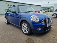 Begagnad Mini ONE Hatch 98 HK (72 kW) 2012 Blå Halvkombi