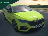 Used Skoda Octavia vRS 241 HP (177 kW) 2024 Green Hatchback