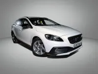 Used Volvo V40 2013 White Hatchback