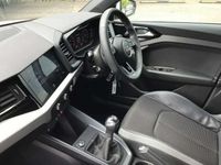 Used Audi A1 S-Line 95 HP (69 kW) 2019 White SUV