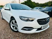 Used Vauxhall Insignia SRi 165 HP (121 kW) 2019 White Hatchback