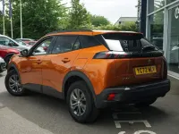Used Peugeot 2008 Active+ 100 HP (73 kW) 2022 Orange SUV