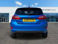 Begagnad Ford Fiesta Titanium 2019 Blå Halvkombi