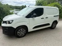 Used Peugeot Partner 2019 White MPV