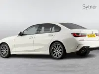 Begagnad BMW 318 M Sport 154 HK (113 kW) 2022 Vit