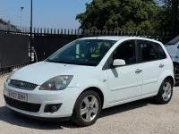 Used Ford Fiesta Zetec 2007 White Hatchback