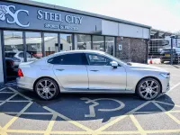 Usado Volvo S90 Inscription 190 HP (139 kW) 2017 Prateado Sedan