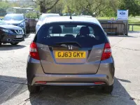 Second-hand Honda Jazz ES 2013 Maro Hatchback