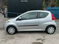 Used Peugeot 107 68 HP (50 kW) 2011 Silver Hatchback