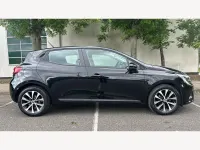 Begagnad Renault Clio V Evolution 90 HK (66 kW) 2023 Svart Halvkombi