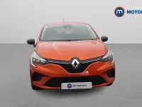 Used Renault Clio Evolution 145 HP (106 kW) 2023 Orange Hatchback