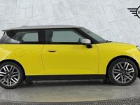 Usado Mini Cooper Hatch 133 kW (181 HP) 2024 Amarelo Citadino