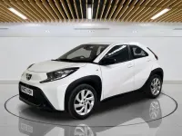 Used Toyota Aygo X PURE 72 HP (52 kW) 2023 White SUV