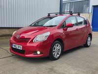 Used Toyota Verso 2013 Red MPV