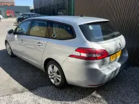 Gebraucht Peugeot 308 Active 2015 Silber Kombi