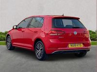 Used VW Golf VII SE 125 HP (91 kW) 2018 Red Hatchback