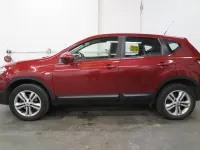 Used Nissan Qashqai Acenta 110 HP (80 kW) 2012 Red SUV